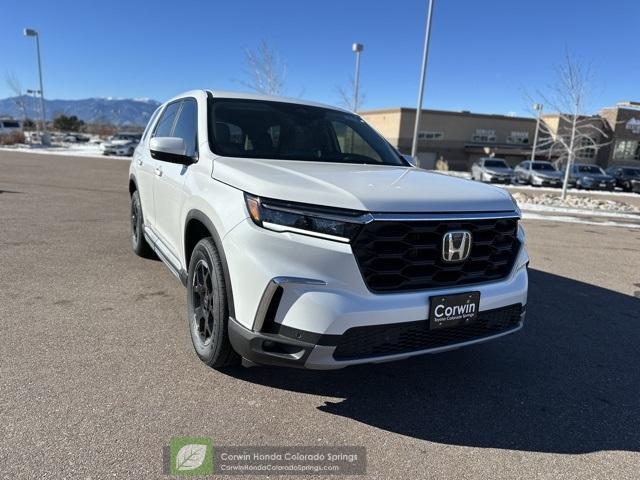 new 2025 Honda Pilot car, priced at $49,650