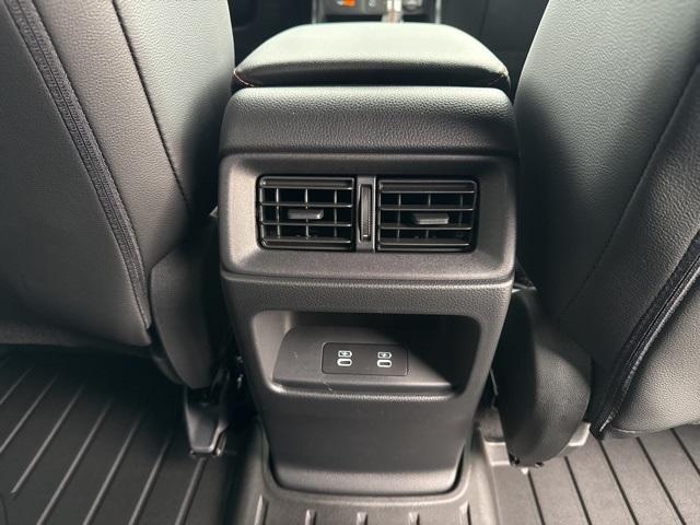 new 2026 Honda CR-V Hybrid car, priced at $41,620