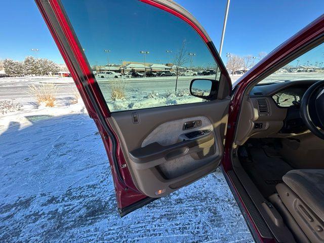 used 2005 Honda Pilot car, priced at $6,000