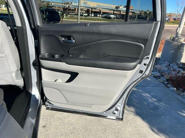 used 2019 Honda Pilot car, priced at $14,800