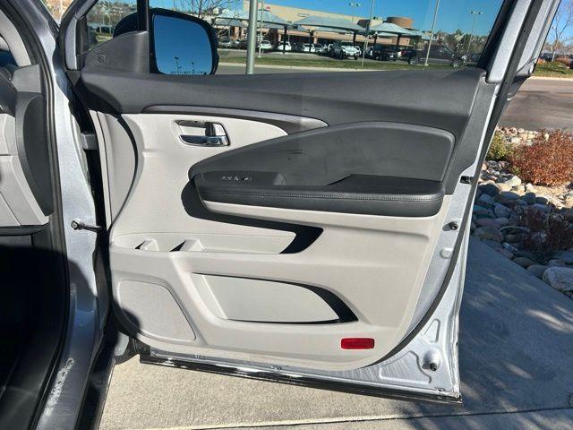 used 2019 Honda Pilot car, priced at $14,800