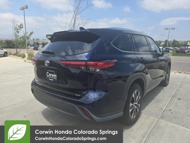 used 2020 Toyota Highlander car, priced at $31,000