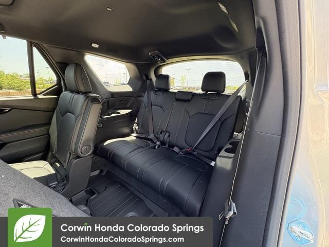 new 2025 Honda Pilot car, priced at $50,850