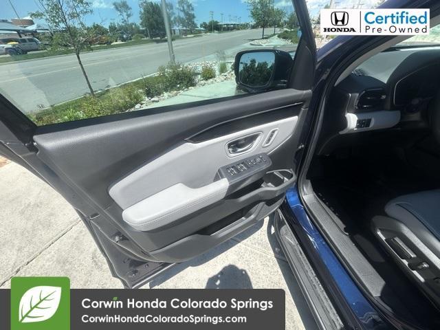 used 2025 Honda Pilot car, priced at $54,530