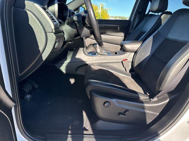 used 2020 Jeep Grand Cherokee car, priced at $19,990