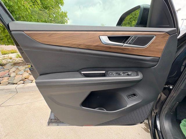 used 2024 Volkswagen Atlas car, priced at $28,000