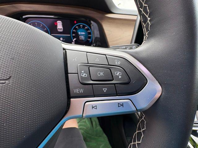 used 2024 Volkswagen Atlas car, priced at $28,000