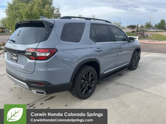 new 2025 Honda Pilot car, priced at $53,405