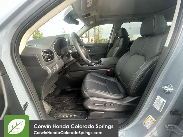 new 2025 Honda Pilot car, priced at $53,405
