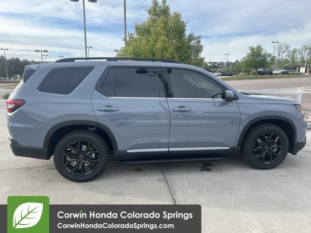 new 2025 Honda Pilot car, priced at $53,405