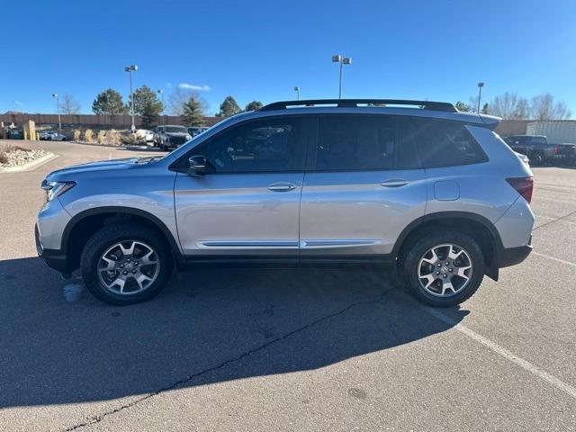 used 2022 Honda Passport car, priced at $33,400