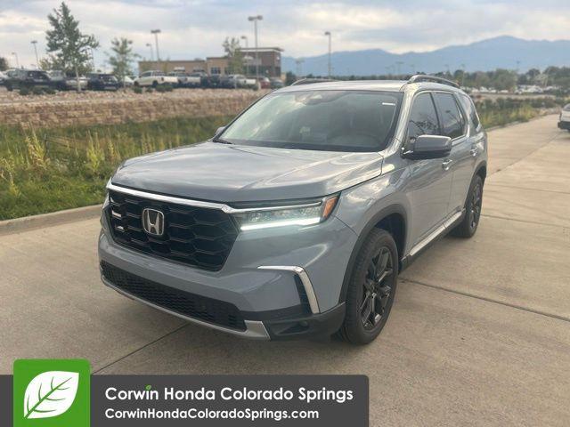 new 2025 Honda Pilot car, priced at $53,405