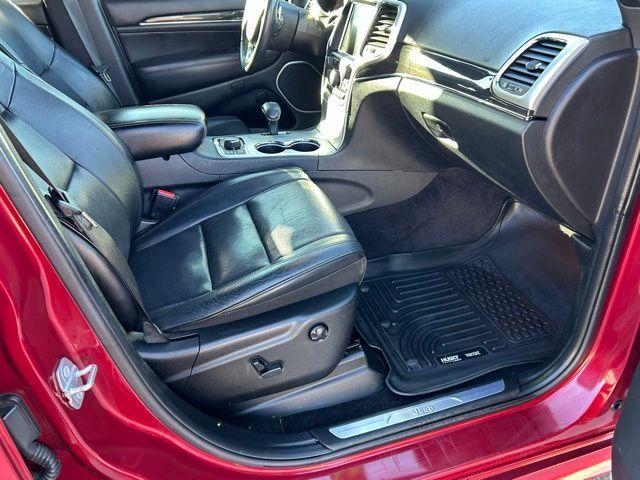used 2015 Jeep Grand Cherokee car, priced at $14,000
