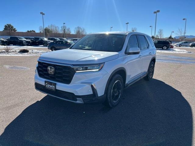 new 2025 Honda Pilot car, priced at $49,650