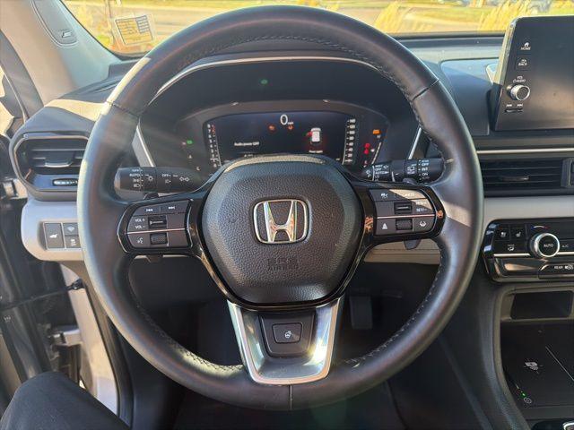 used 2024 Honda Pilot car, priced at $43,000