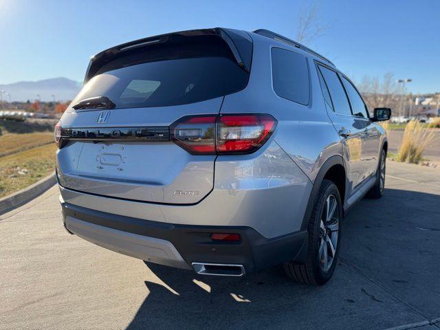 used 2024 Honda Pilot car, priced at $43,000