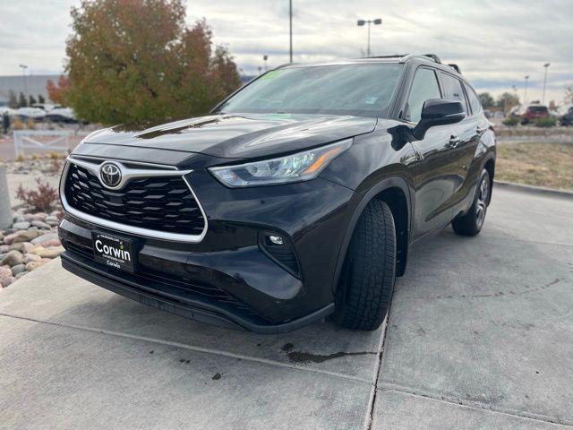 used 2020 Toyota Highlander car, priced at $26,000