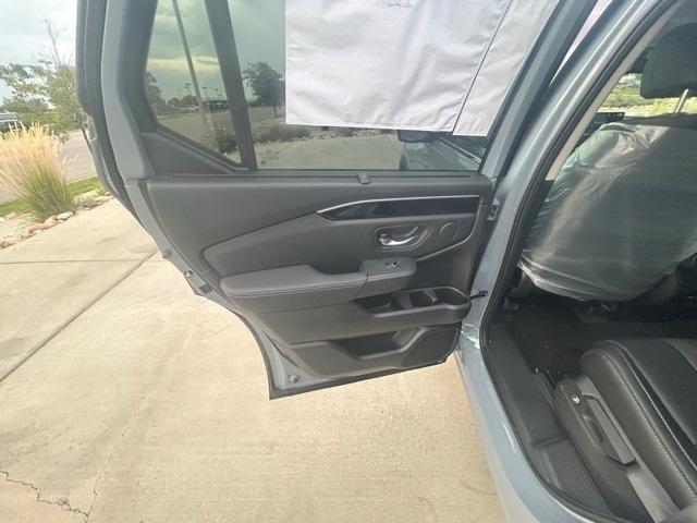 new 2025 Honda Pilot car, priced at $53,450