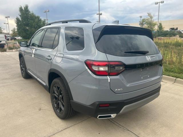 new 2025 Honda Pilot car, priced at $53,450