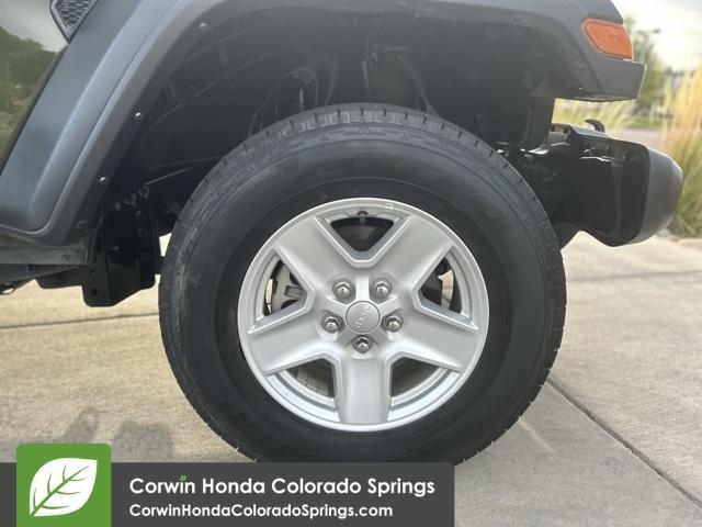 used 2023 Jeep Gladiator car, priced at $28,990