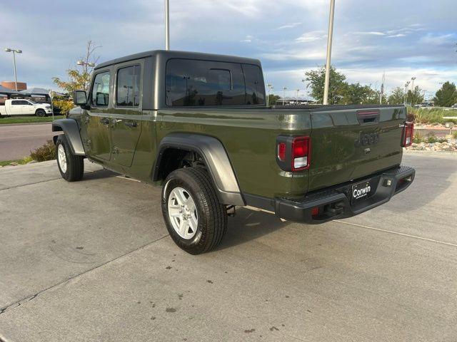 used 2023 Jeep Gladiator car, priced at $26,200