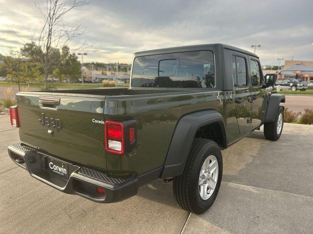 used 2023 Jeep Gladiator car, priced at $26,200