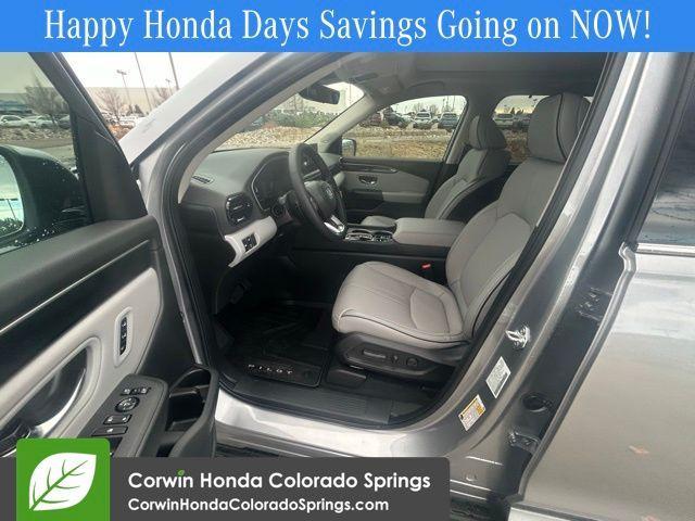 new 2025 Honda Pilot car, priced at $54,575