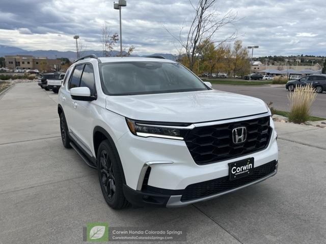 new 2025 Honda Pilot car, priced at $54,180