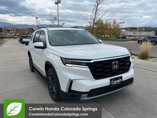 new 2025 Honda Pilot car, priced at $54,180