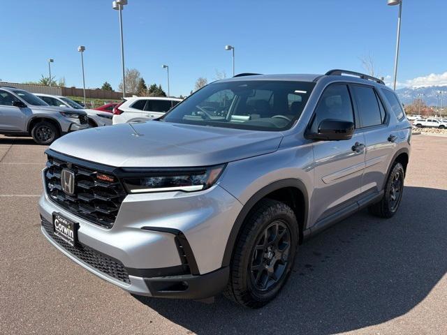new 2025 Honda Pilot car, priced at $50,850