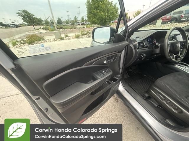 used 2022 Honda Pilot car, priced at $29,750