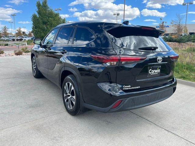 used 2024 Toyota Highlander car, priced at $39,500