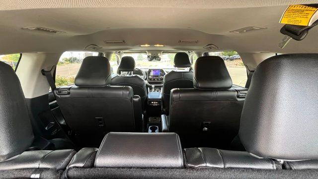 used 2024 Toyota Highlander car, priced at $39,500