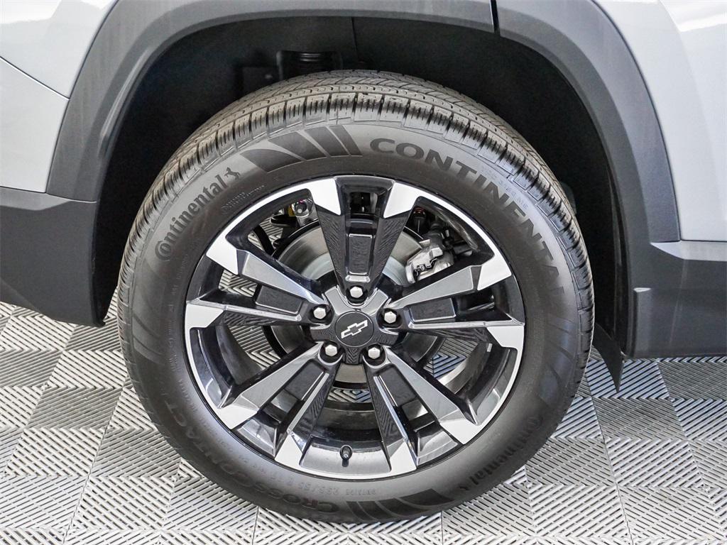 new 2025 Chevrolet Equinox car, priced at $33,430