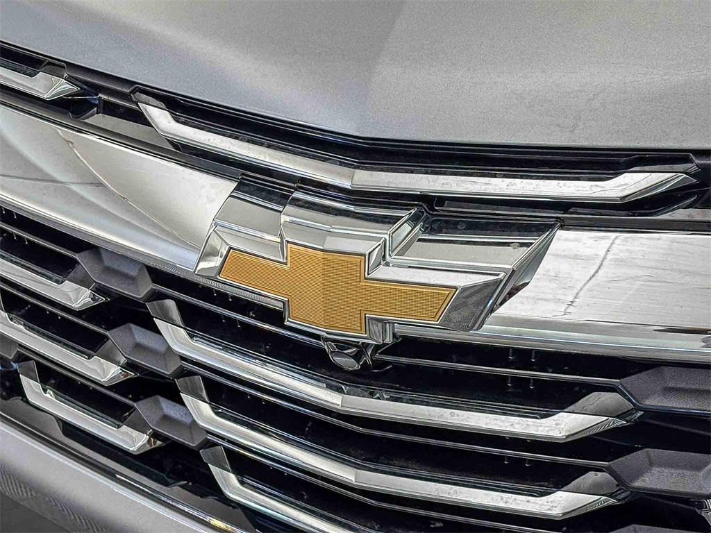 new 2026 Chevrolet Equinox car, priced at $27,870