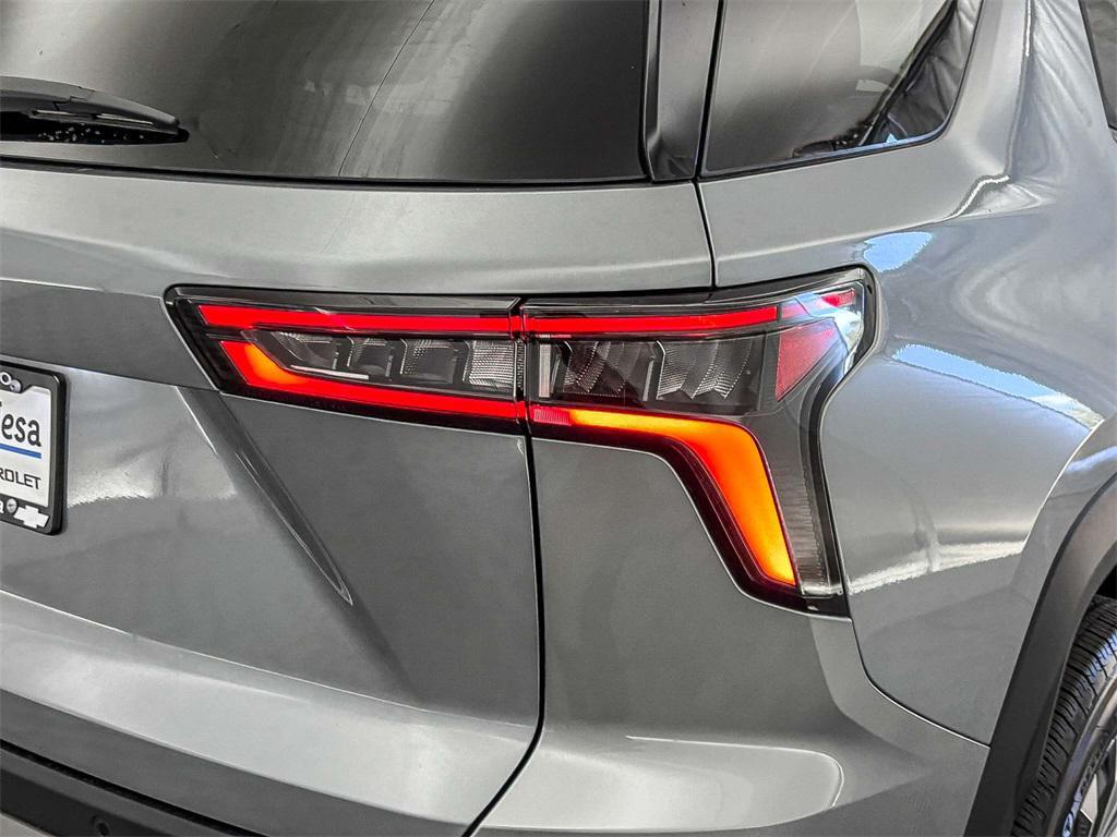 new 2026 Chevrolet Equinox car, priced at $27,870