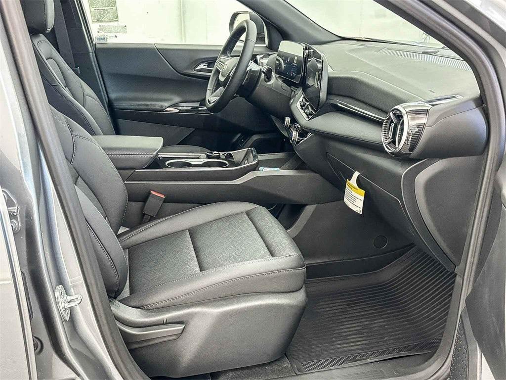 new 2026 Chevrolet Equinox car, priced at $27,870