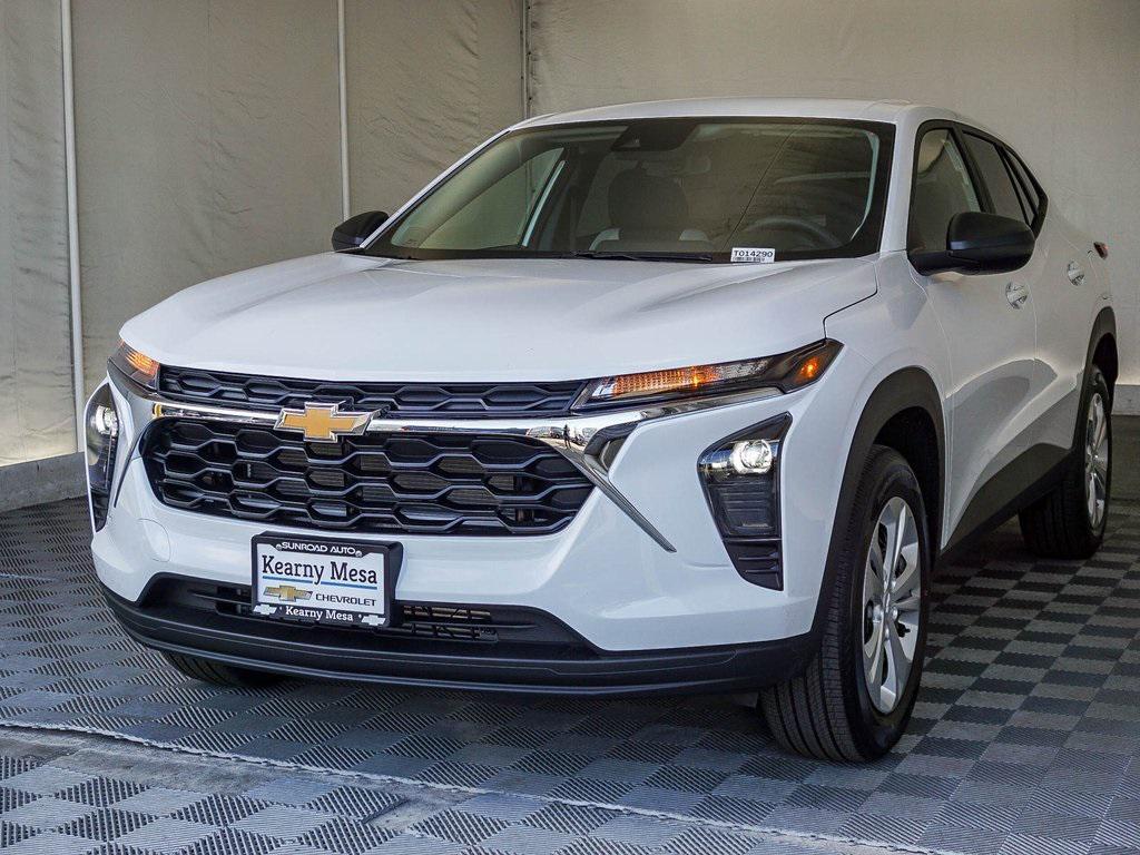 new 2026 Chevrolet Trax car, priced at $21,495