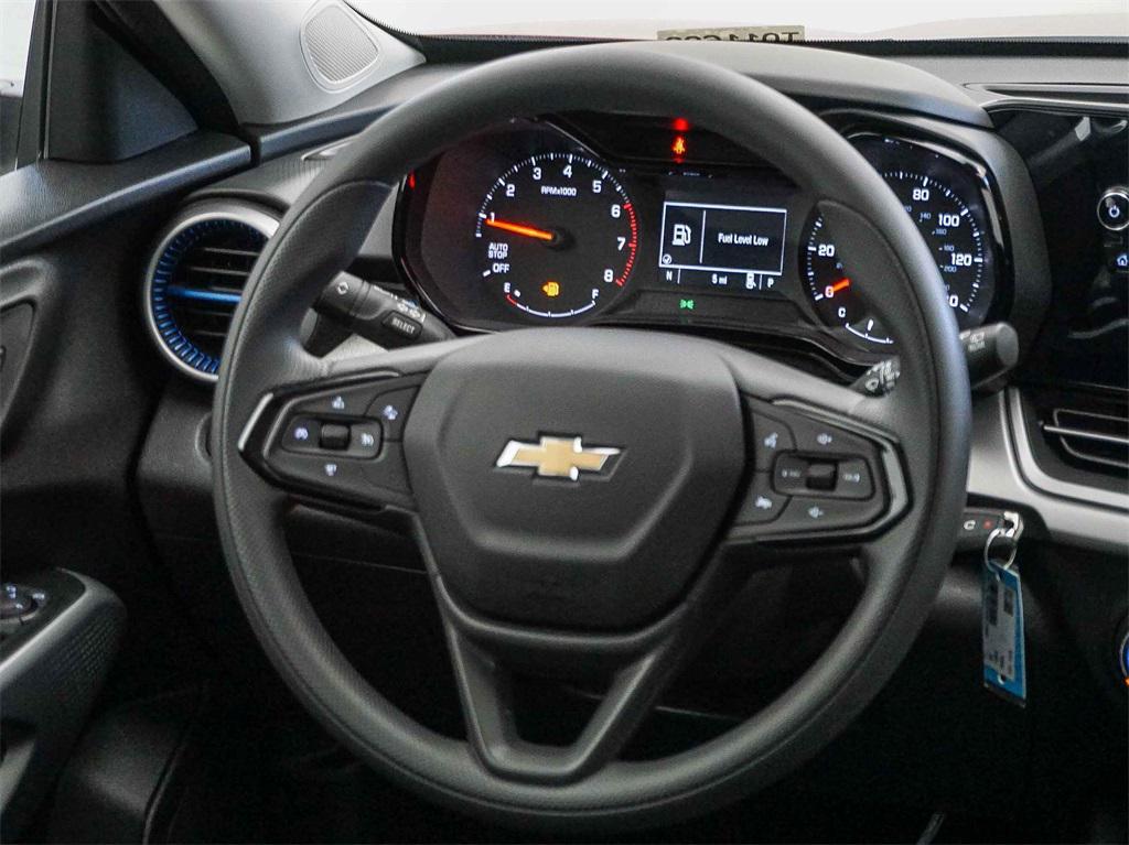 new 2026 Chevrolet Trax car, priced at $22,885