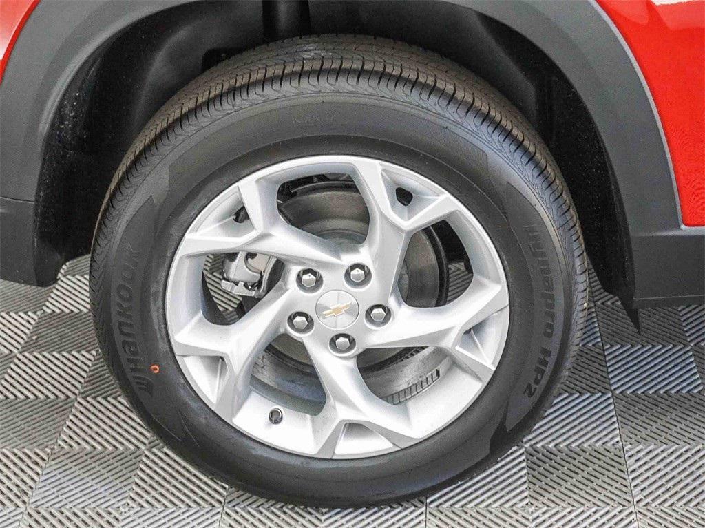 new 2026 Chevrolet Trax car, priced at $22,885