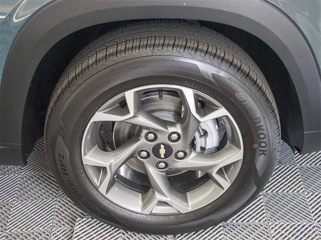 new 2025 Chevrolet Trax car, priced at $22,985