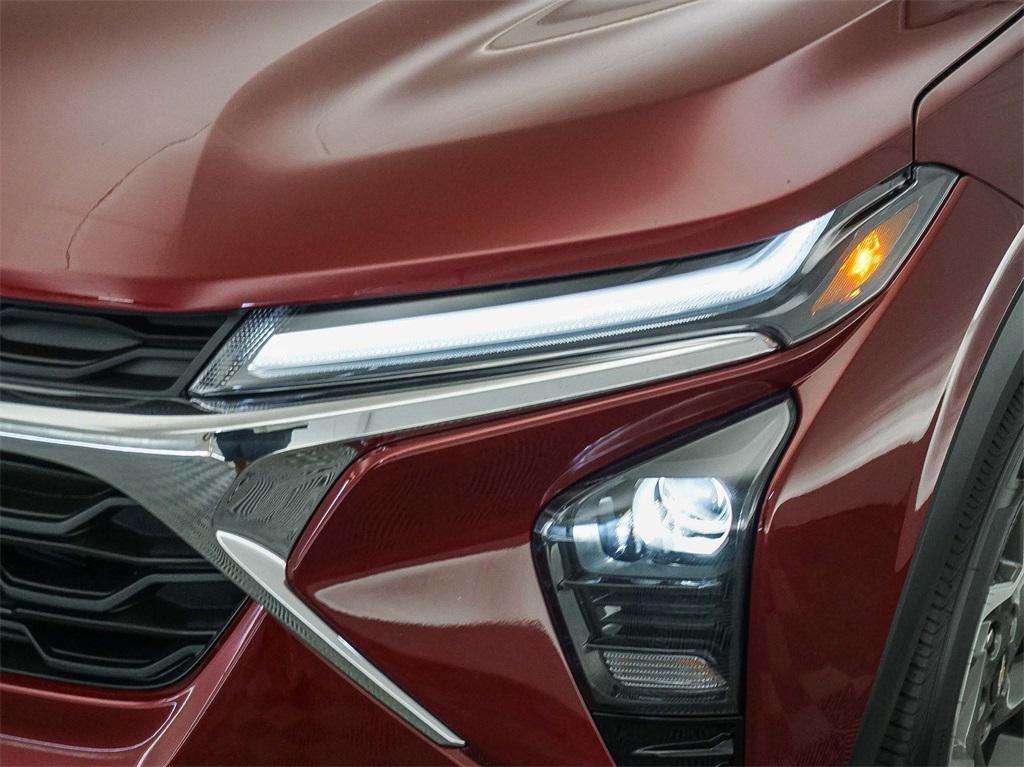 new 2025 Chevrolet Trax car, priced at $22,190