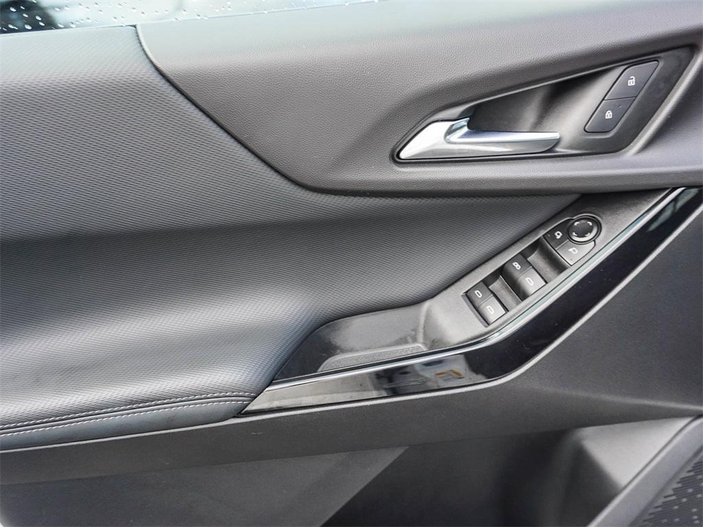 used 2025 Chevrolet Equinox car, priced at $23,995