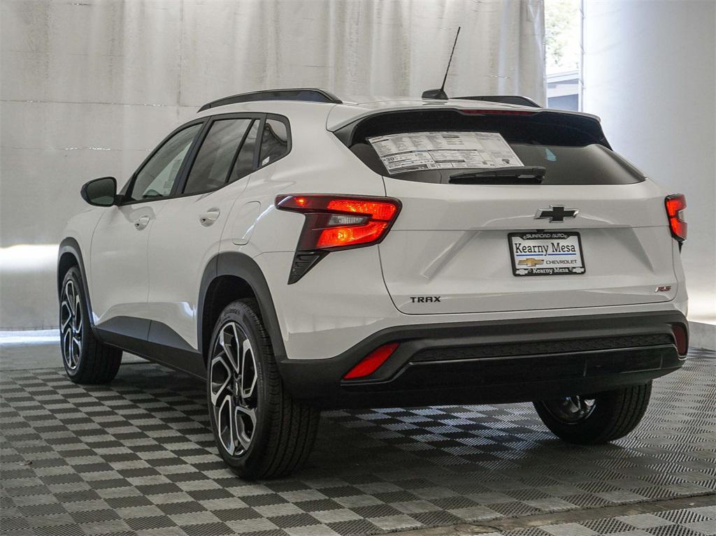new 2025 Chevrolet Trax car, priced at $23,660