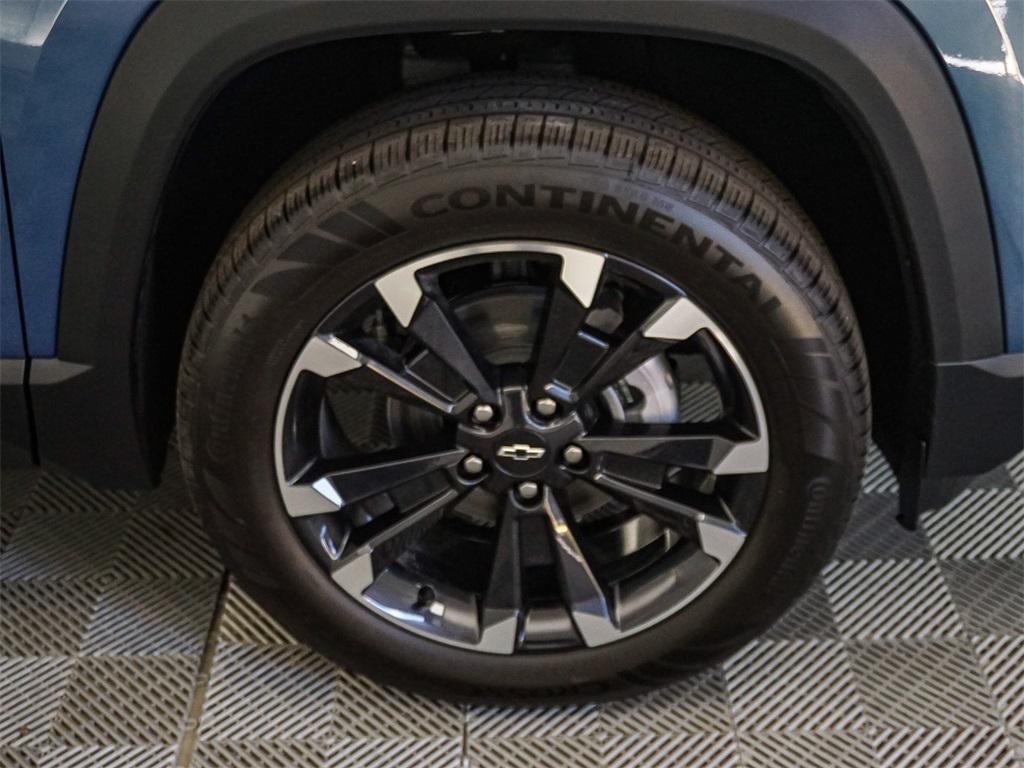 new 2026 Chevrolet Equinox car, priced at $33,160