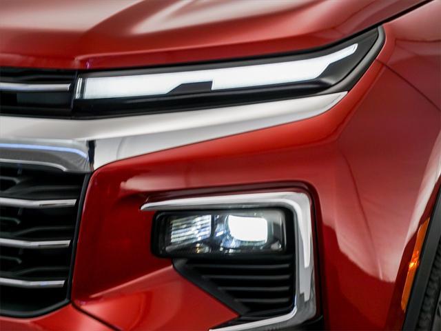 new 2025 Chevrolet Traverse car, priced at $39,590