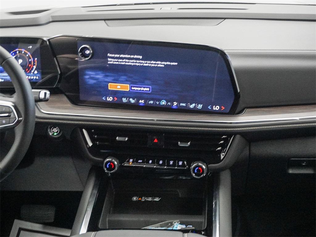 new 2025 Chevrolet Suburban car, priced at $75,815