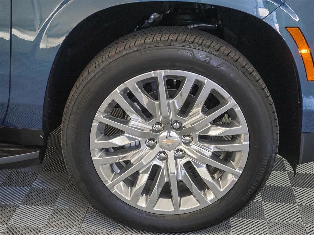 new 2025 Chevrolet Suburban car, priced at $75,815