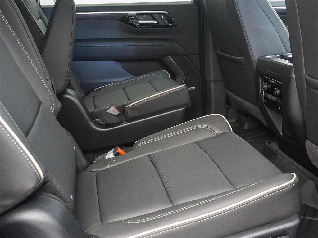 new 2025 Chevrolet Suburban car, priced at $75,815