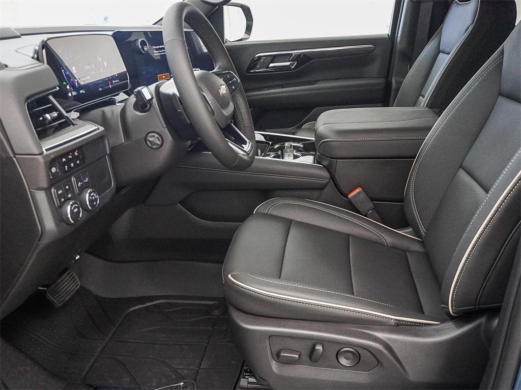 new 2025 Chevrolet Suburban car, priced at $75,815